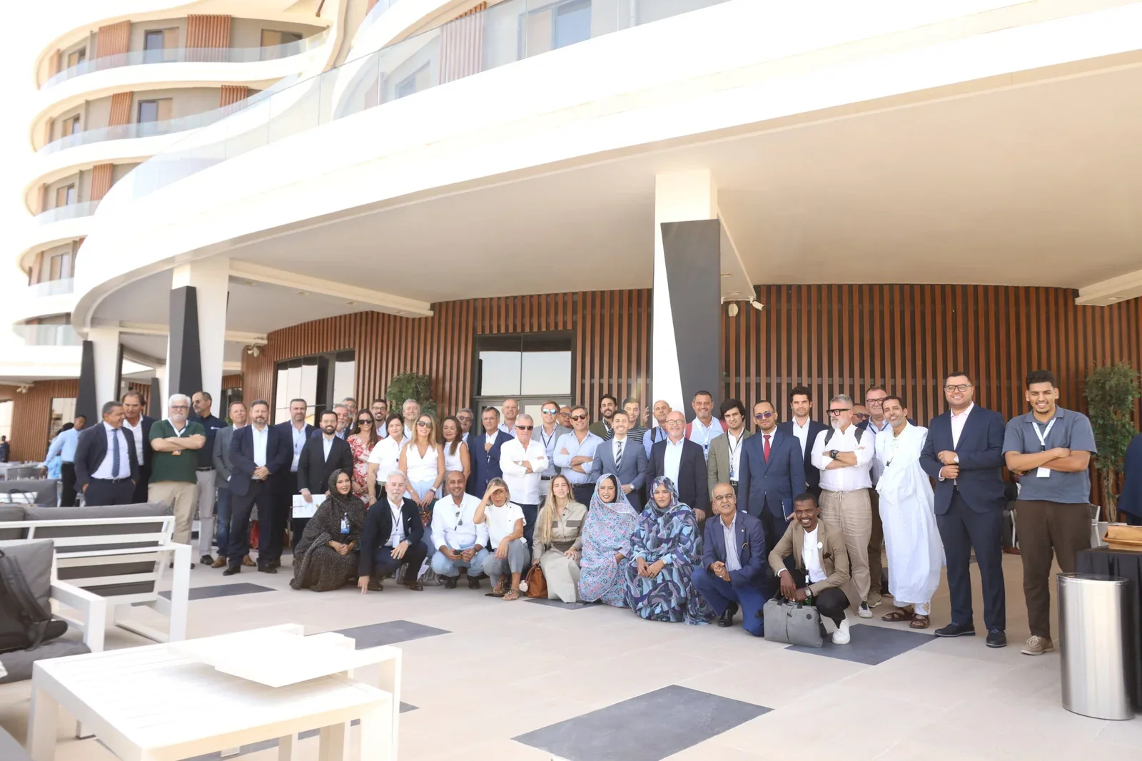 The full Mauritanian and Canarian delegation gathers for the summit photo