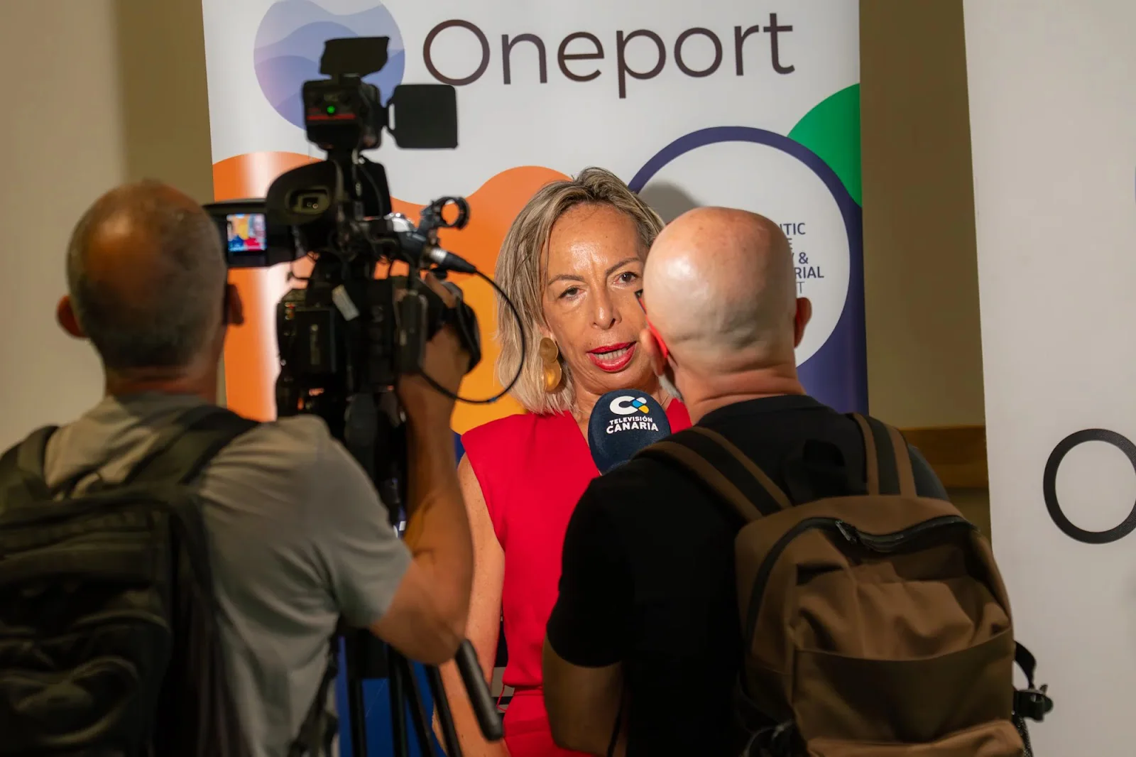 Televisión Canaria covers the roundtable