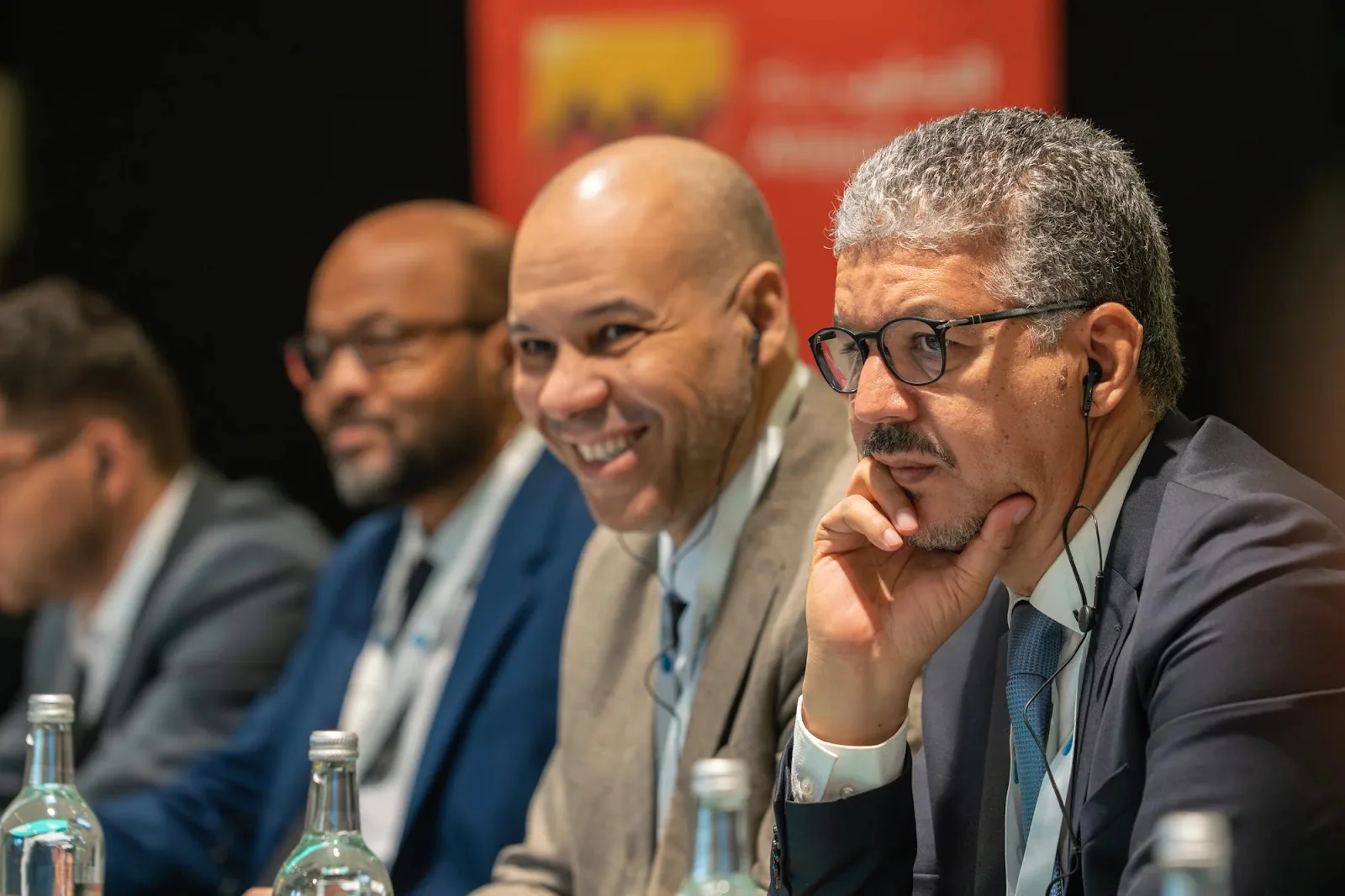 Mauritanian delegates follow the debate through interpretation